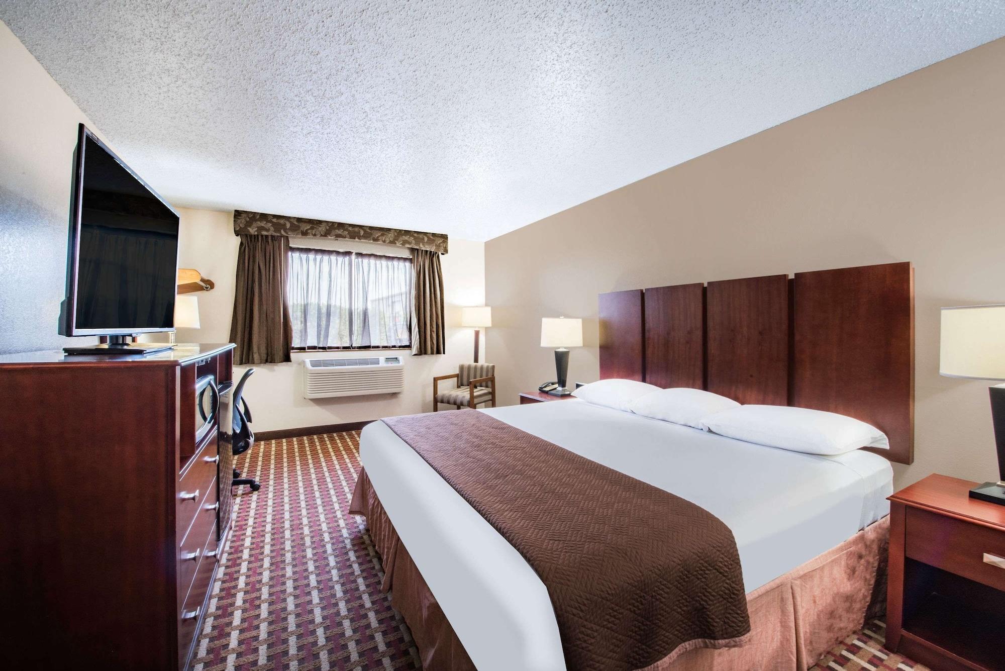 Super 8 By Wyndham Harlingen Tx Hotel Kültér fotó